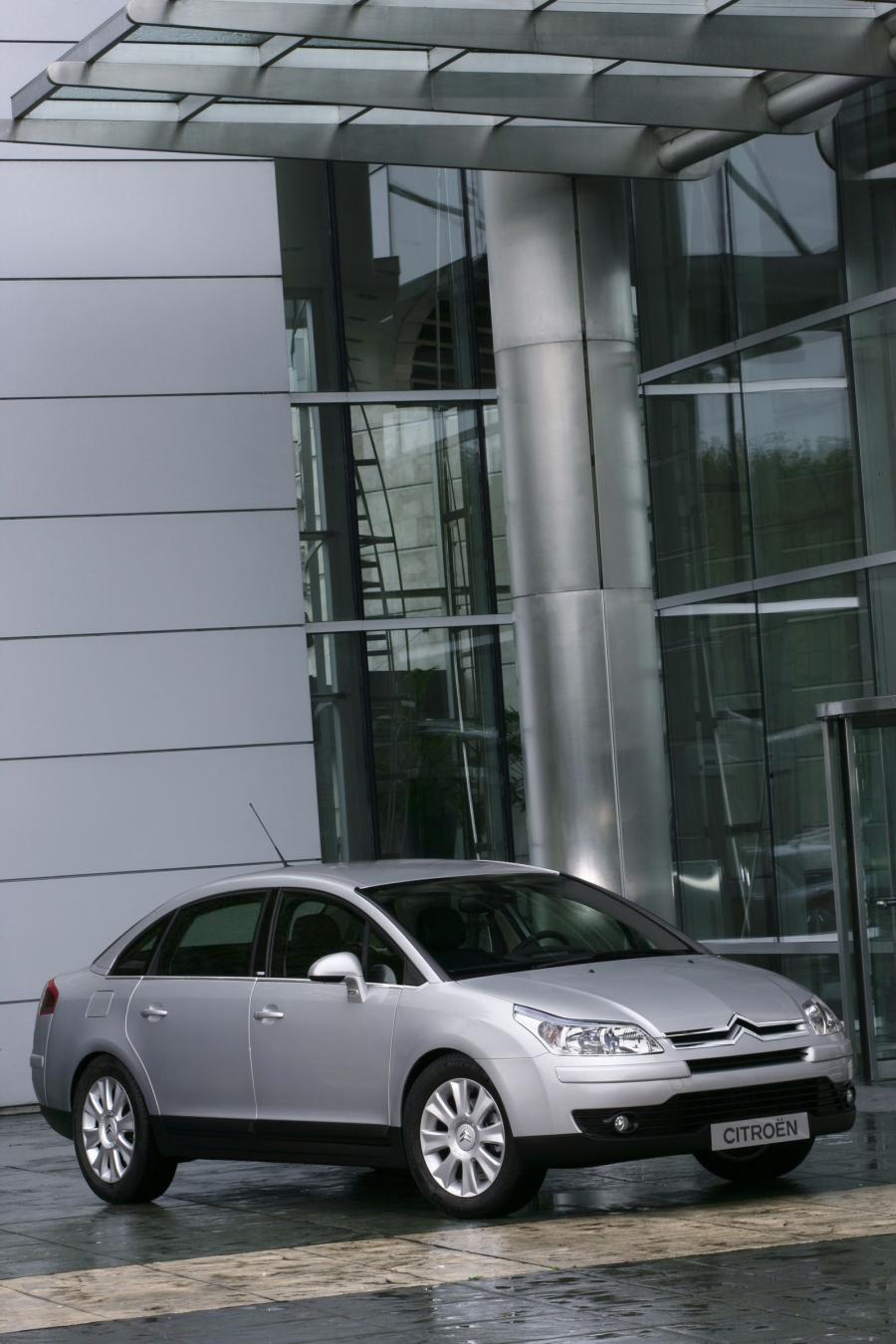  Citroen C4 Sedan 2008 года  (фото 70 из 75)